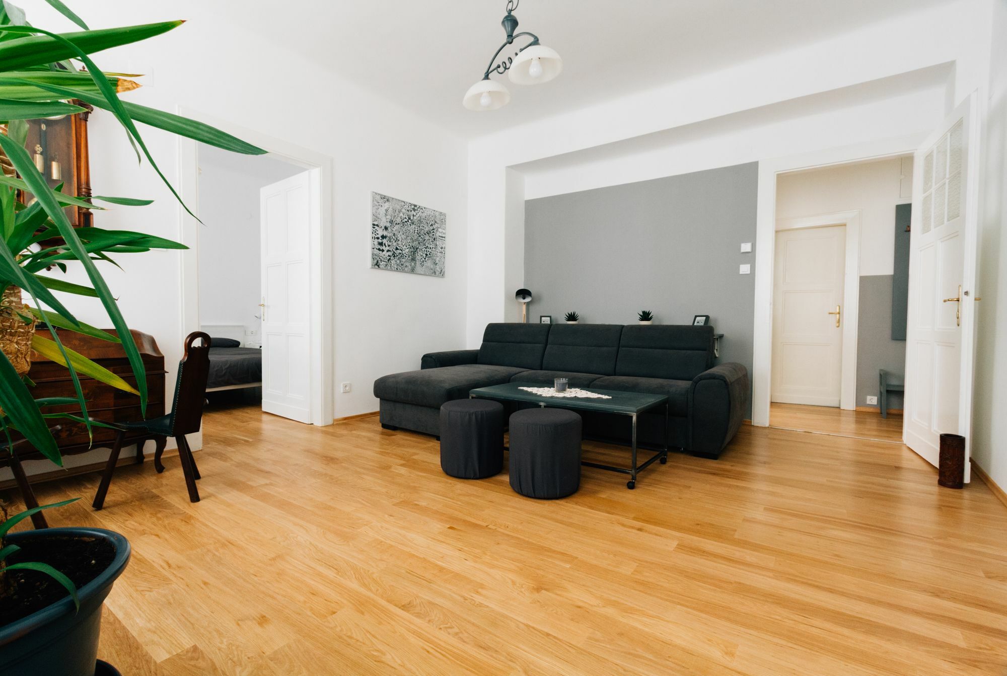 Mazuranic Square Apartment ซาเกร็บ ภายนอก รูปภาพ